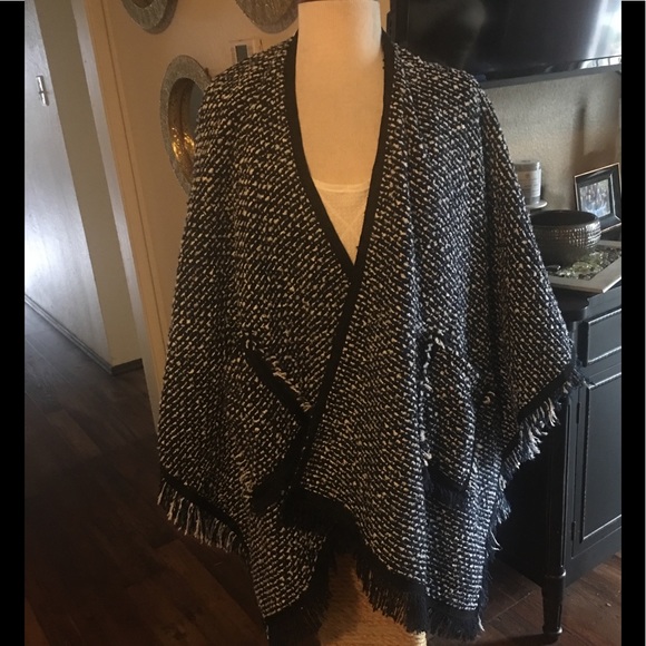 Jackets & Blazers - Poncho